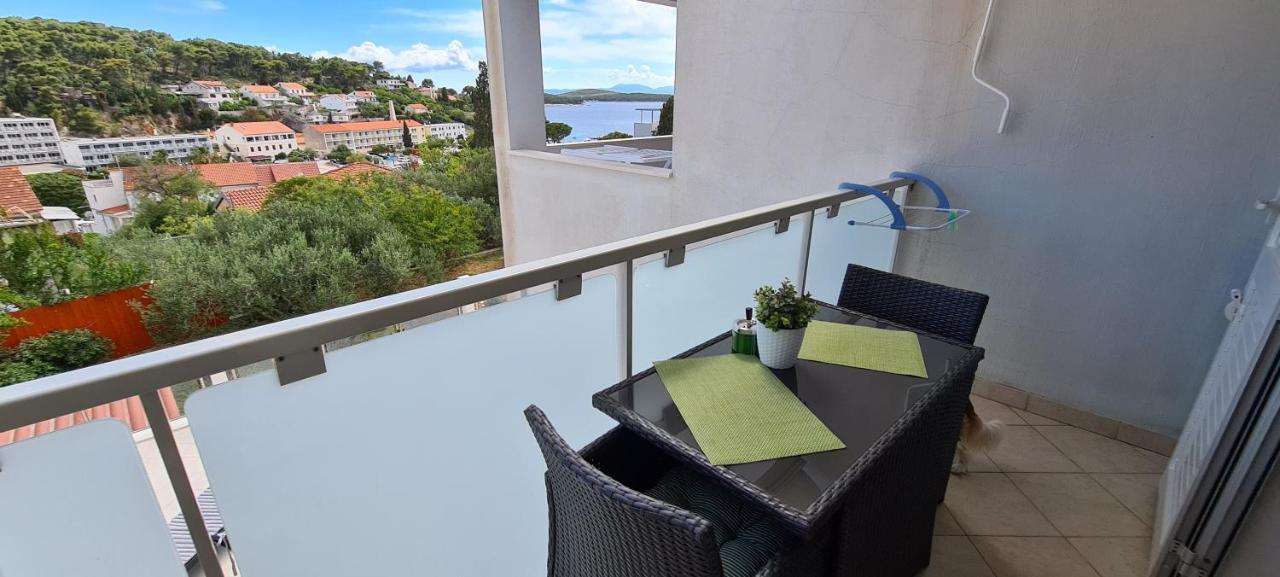 Apartments Antonia Đảo Hvar Ngoại thất bức ảnh